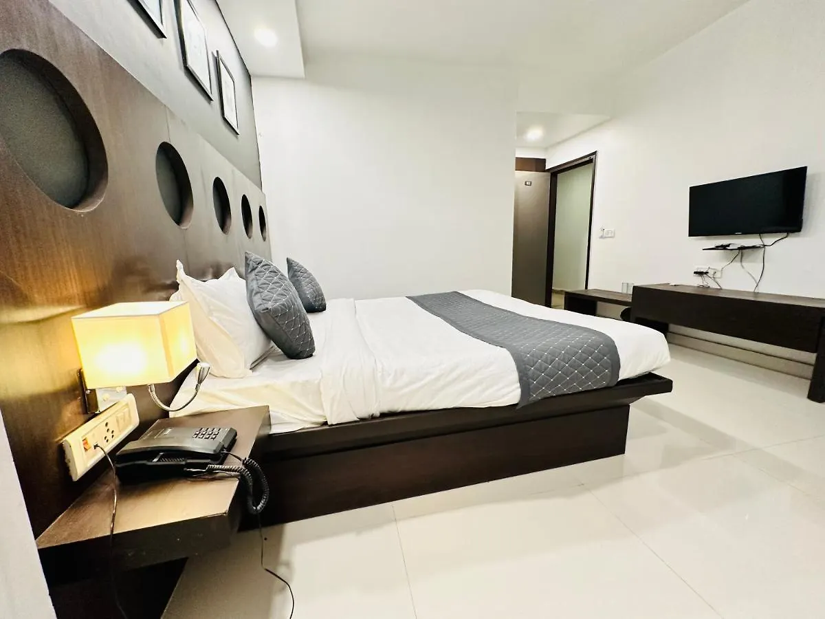 Hotel Knda New Delhi 4*,  India