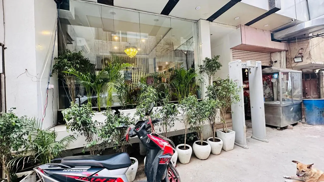 ****  Hotel Knda New Delhi India